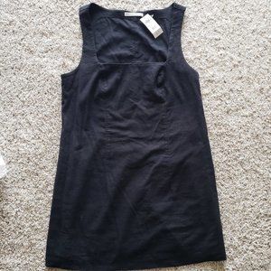 Black Square-neck Sleeveless Dress